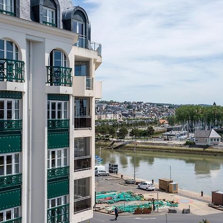 Sowell Hotels Le Beach Trouville-sur-Mer Exterior photo