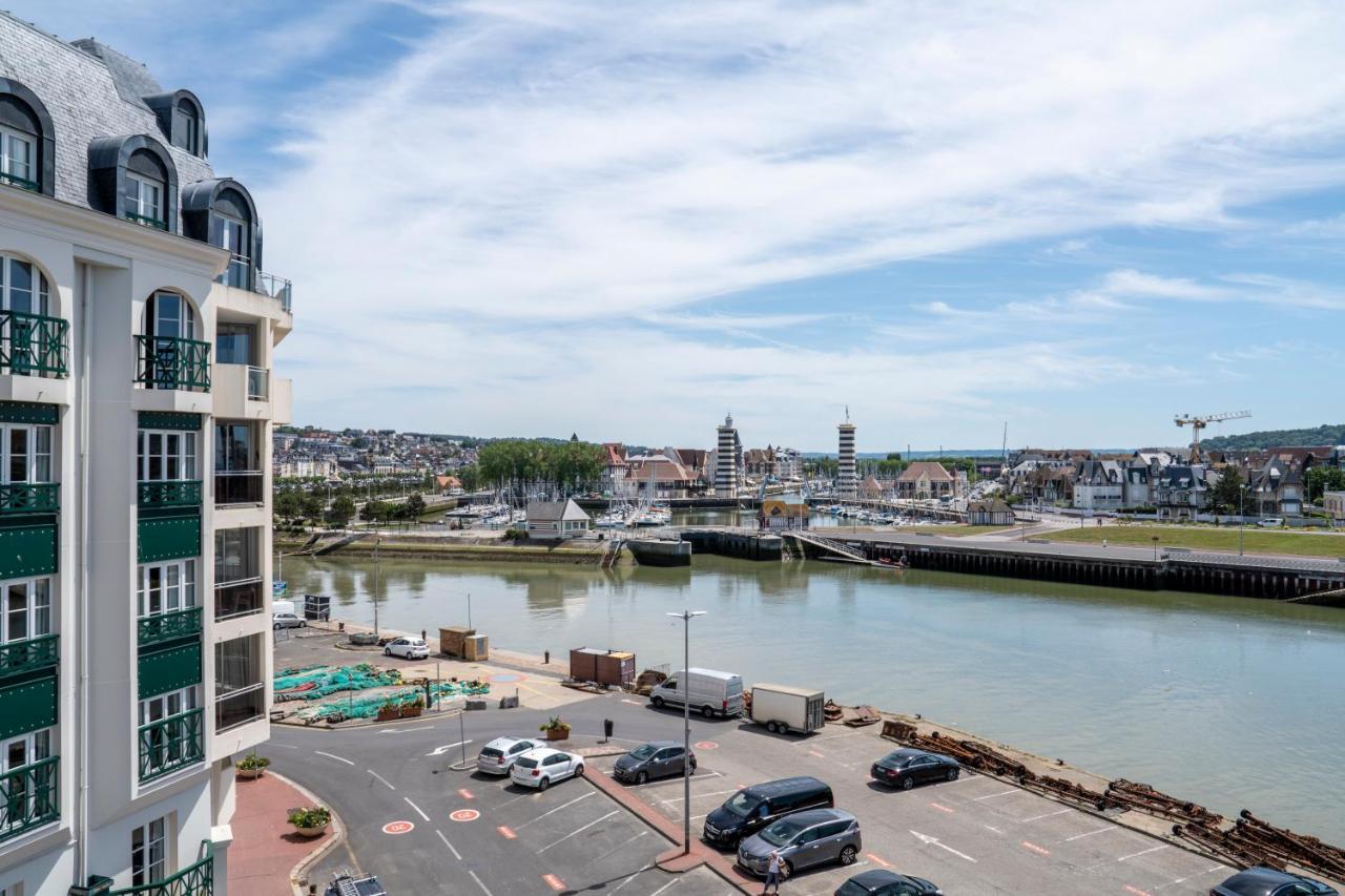 Sowell Hotels Le Beach Trouville-sur-Mer Exterior photo